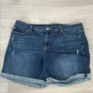 Jennifer Lopez Women Blue Denim Distressed Shorts Size 16